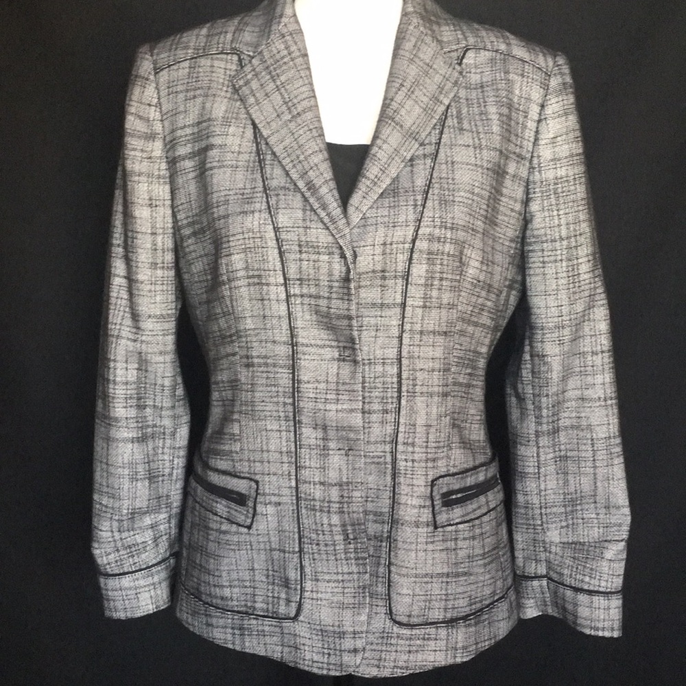 Tahari Snap Front Blazer